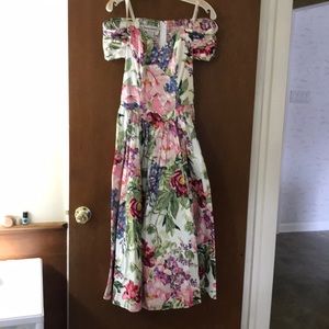 Karin Stevens dress
